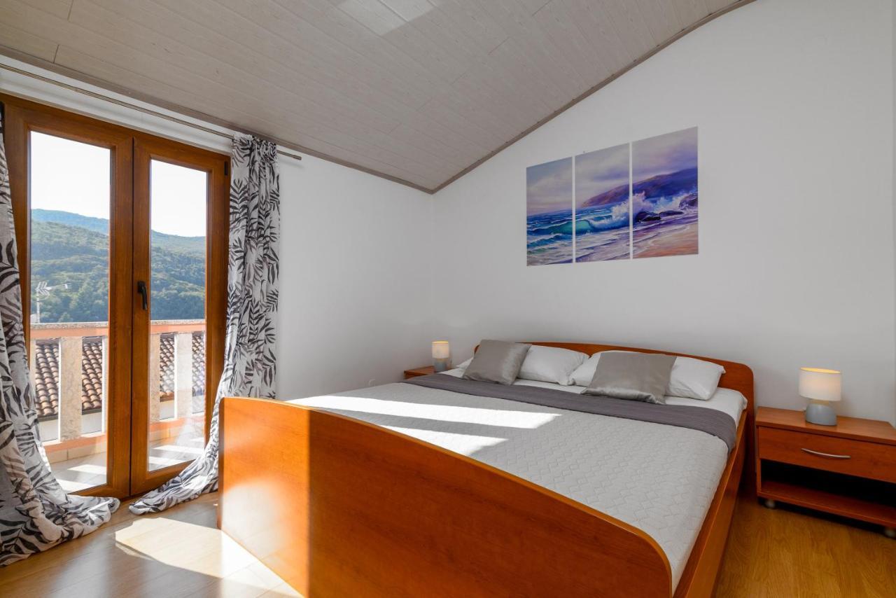 Apartments By The Sea Duga Luka - Prtlog, Labin - 2335 Exterior foto