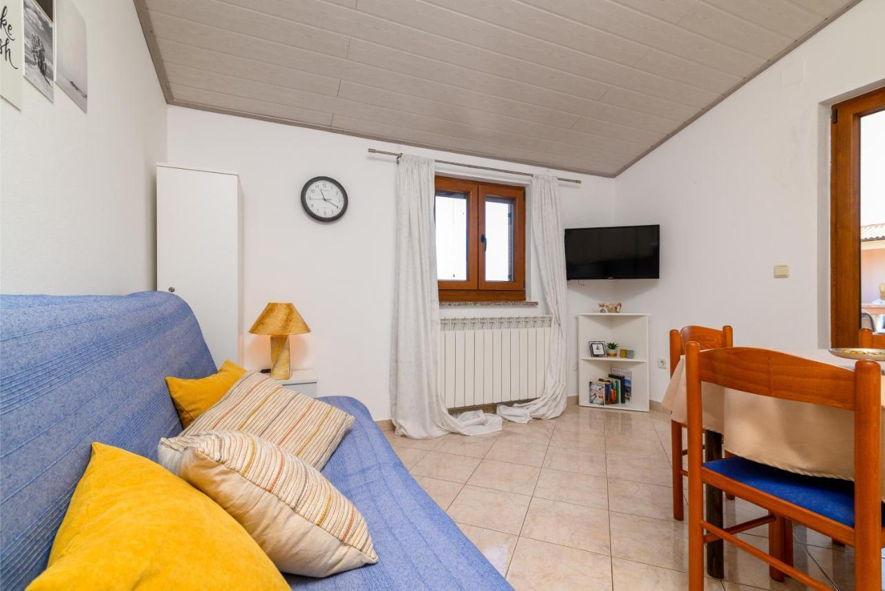 Apartments By The Sea Duga Luka - Prtlog, Labin - 2335 Exterior foto