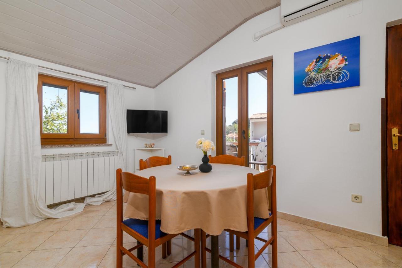 Apartments By The Sea Duga Luka - Prtlog, Labin - 2335 Exterior foto